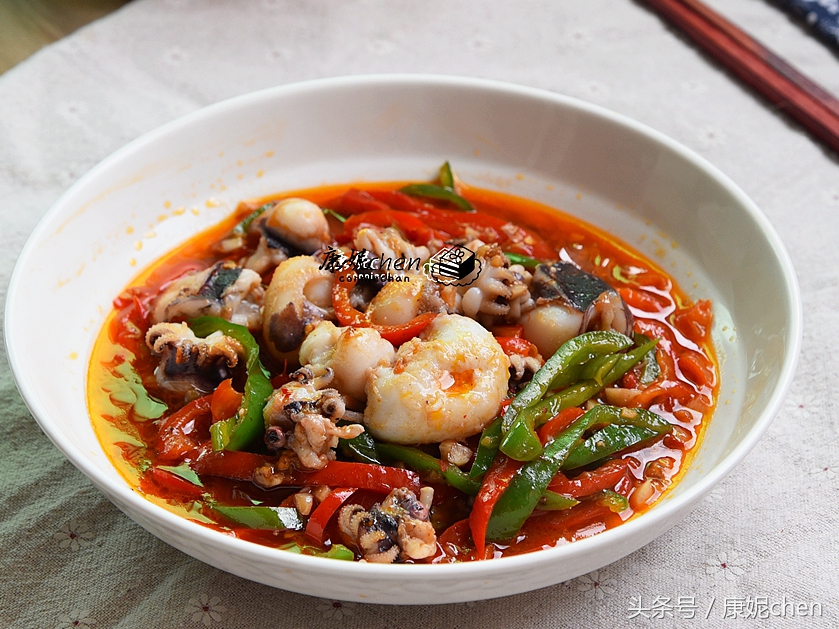 厨师爆炒墨鱼仔怎样做才好吃,除了爆炒墨鱼仔还有其他做法么