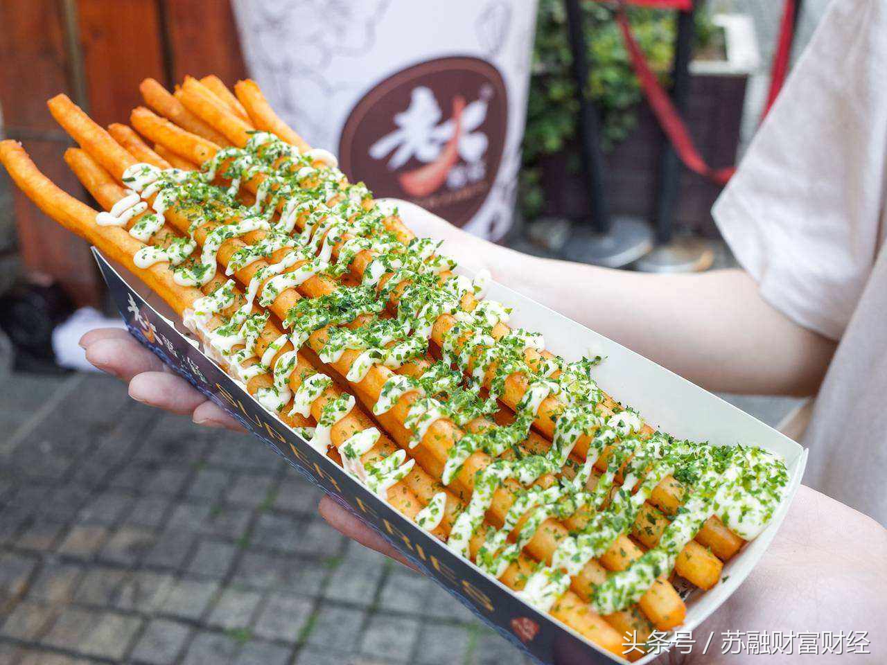 火爆的街头小吃加盟,最新小本特色小吃项目麻辣烫