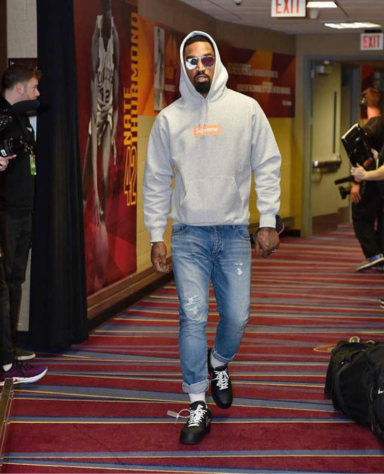 国际赛场球星上脚,球星上脚闪击8