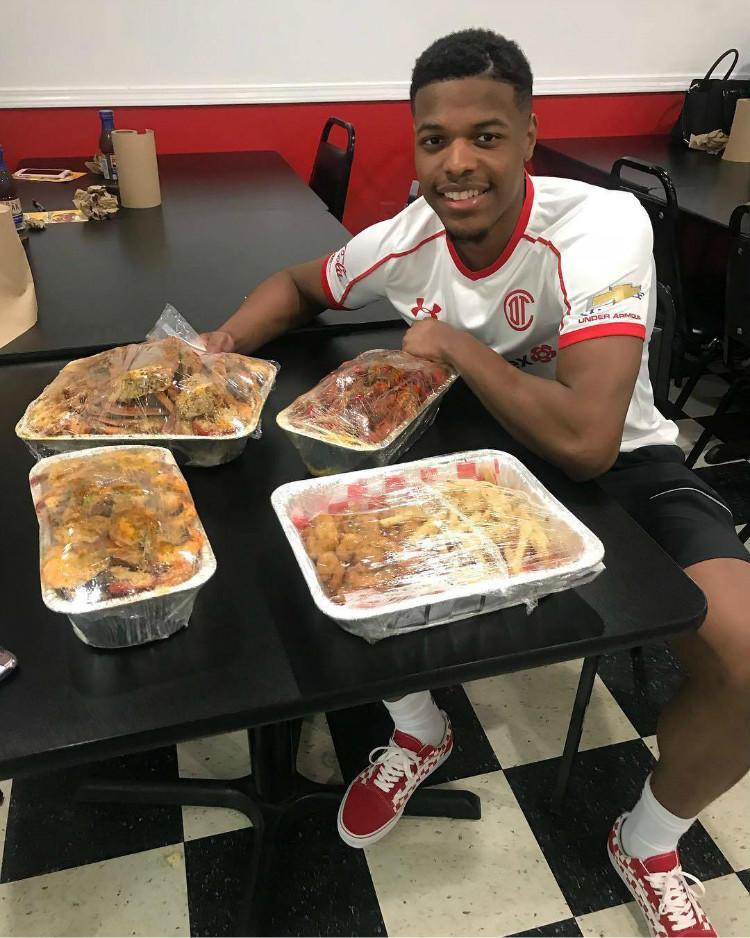 国际赛场球星上脚,球星上脚闪击8