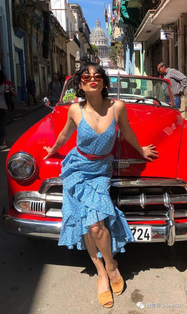 矮个子穿超级长裙显矮吗,矮个子腿短适合穿长裙