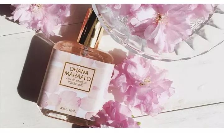 女人身上的香水味是什么很好闻 (你身上有他的香水味但没有我的贵)