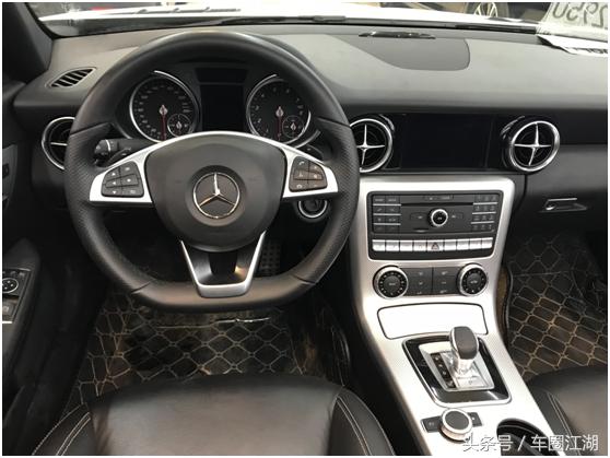 大红色奔驰最新四座硬顶敞篷跑车,最新款奔驰敞篷四座跑车