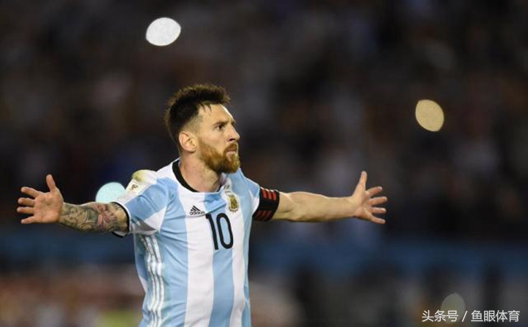 群星闪耀时足球明星,2018足坛十大巨星排名