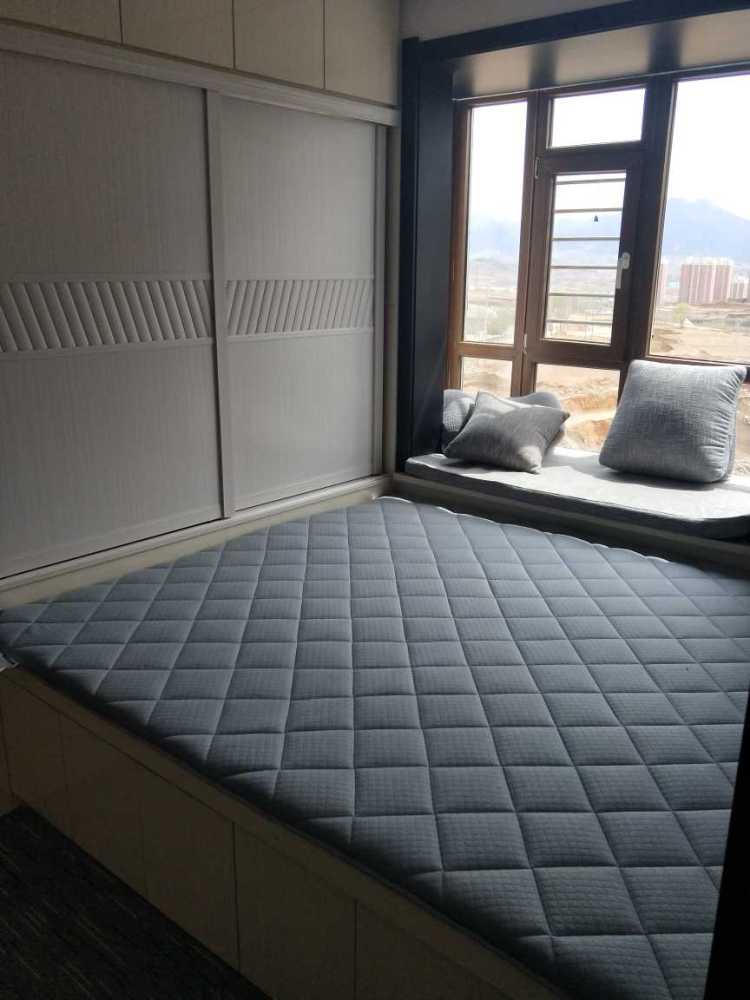 客厅沙发挂画买大了怎么补救,真皮沙发颜色买深了怎么补救