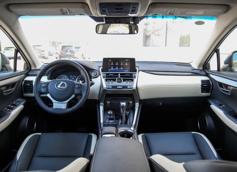 雷克萨斯nx300锋尚版,武士刀高颜值