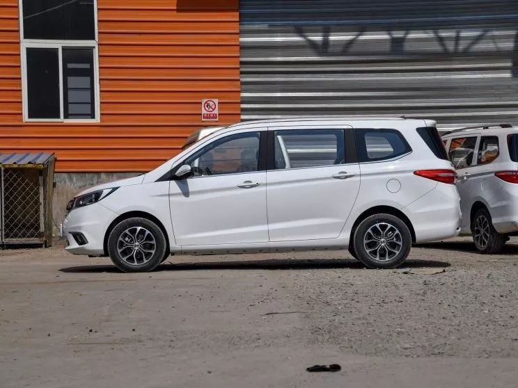 长安欧尚A600正式上市，配全液晶仪表，增添新动力，5.89万起