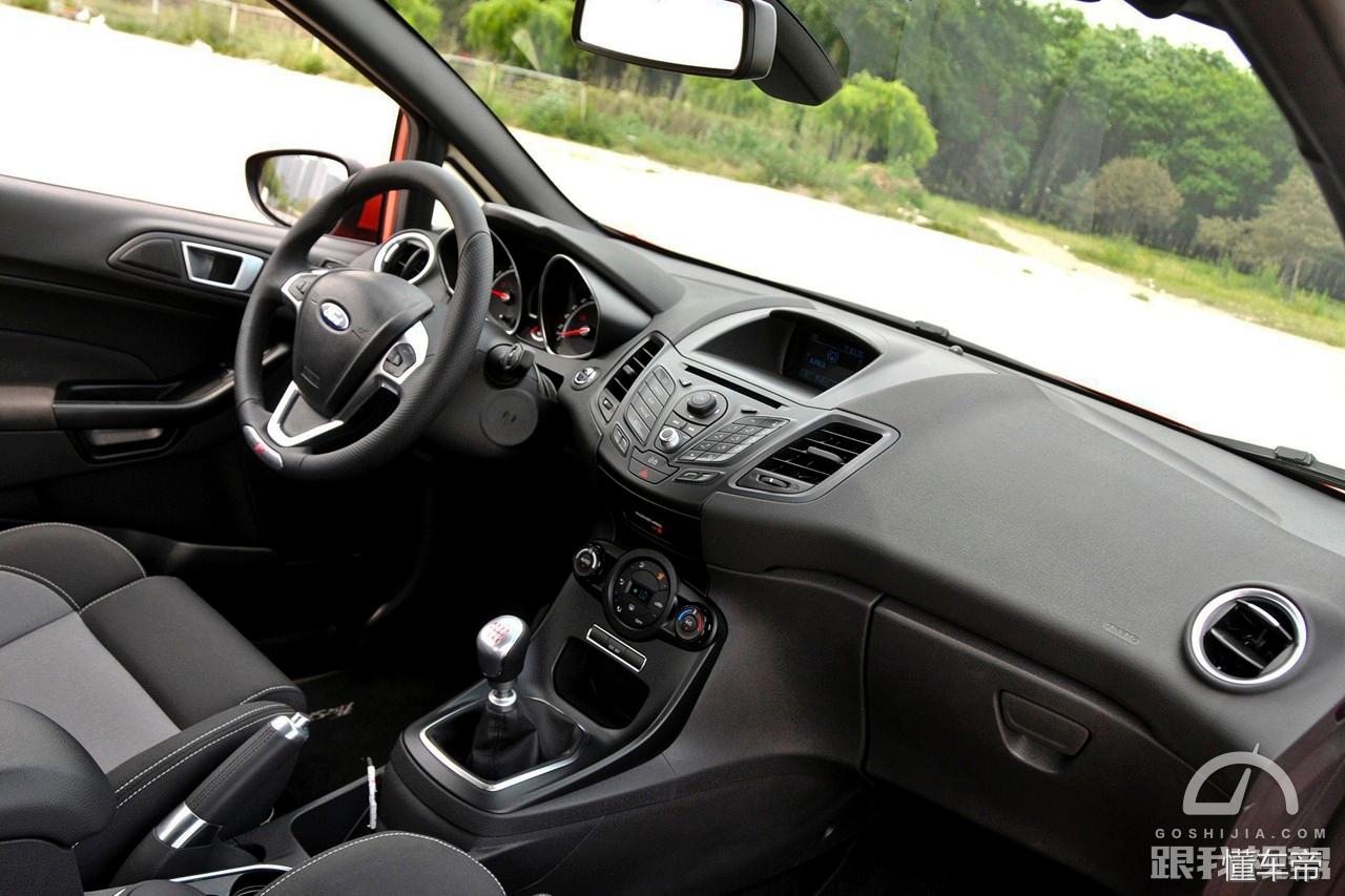 小钢炮福特新嘉年华,福特嘉年华st试驾