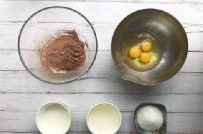 电饭锅杯子蛋糕简单做法,100种简单烘焙甜品杯子蛋糕