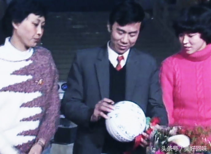 1985年央视春晚报幕,1985年春晚事件