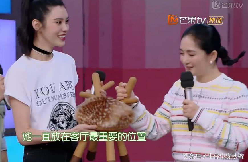 奚梦瑶送谢娜女儿礼物,奚梦瑶送谢娜手链视频