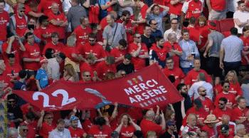 足球高于生死,足球高于生死英文