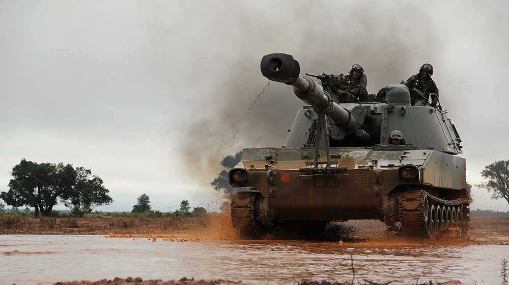 北约在俄罗斯边境军事演习 (北约军事行动俄罗斯)