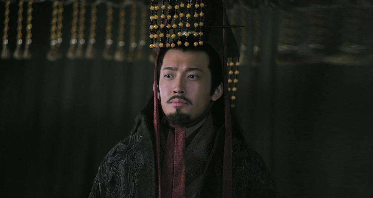 三国创业史魏蜀吴,三国创业故事刘备称雄