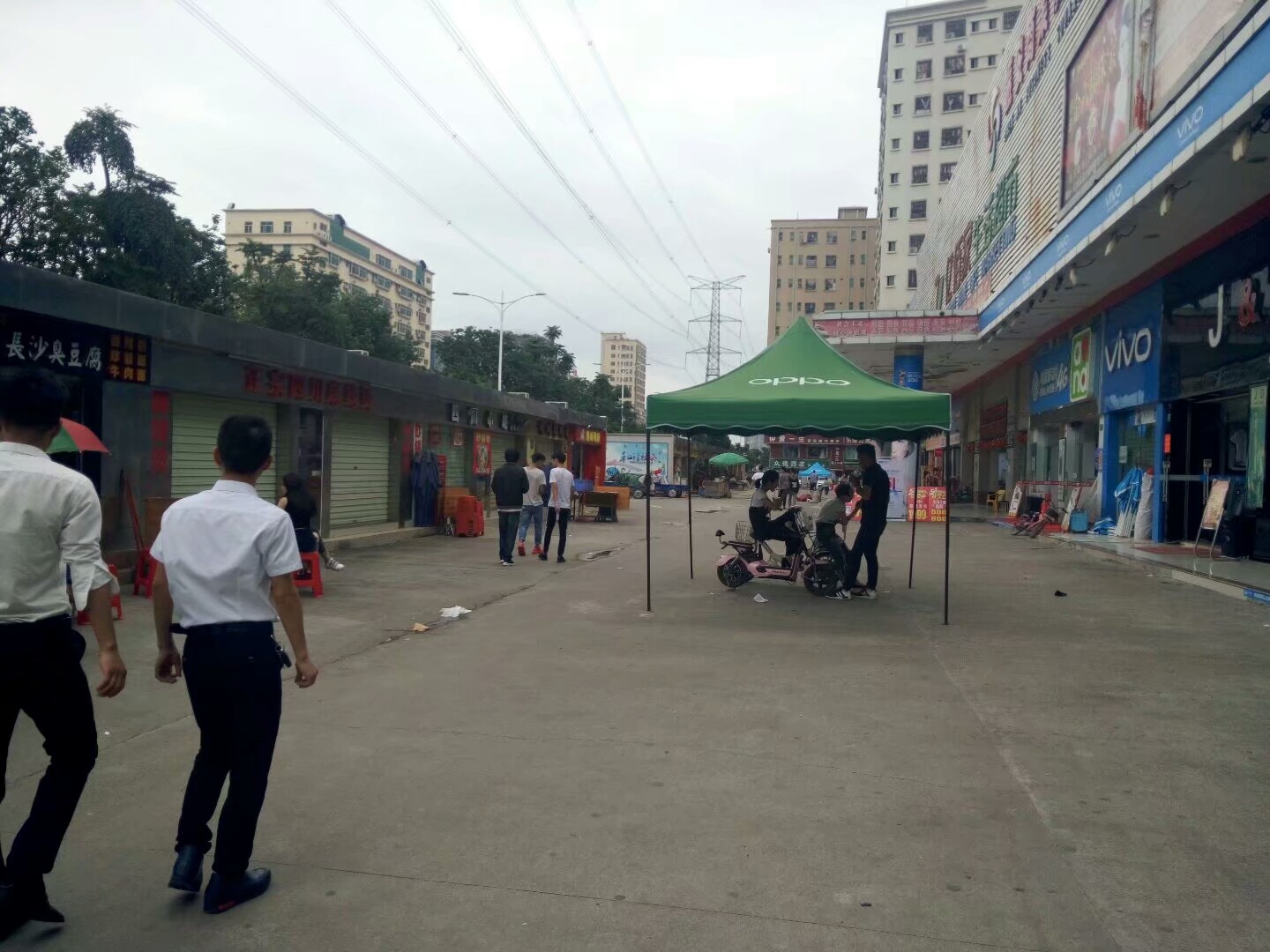 常平两班倒的工厂招聘,东莞长安哪个厂招工最新信息