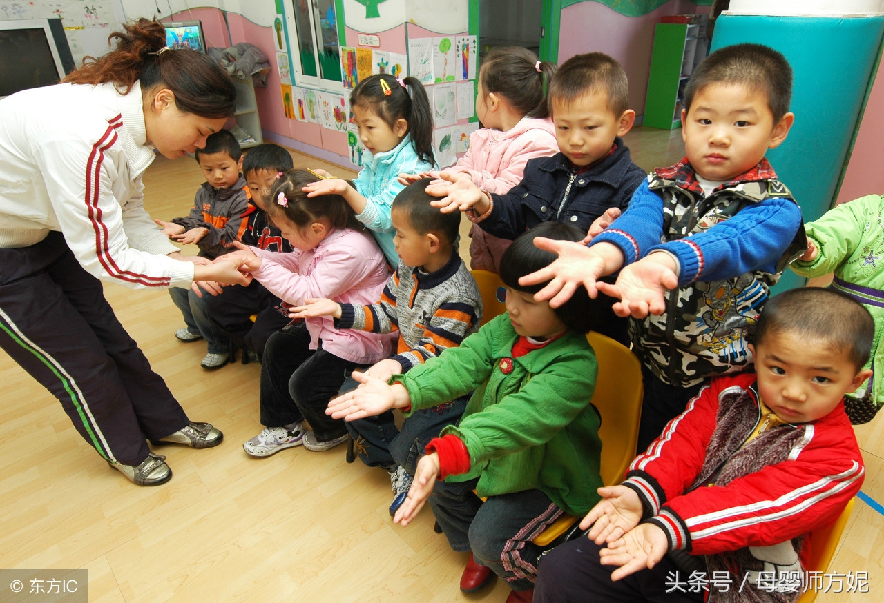 4岁宝宝尿裤子怎么解决,孩子尿裤子不同家长做法