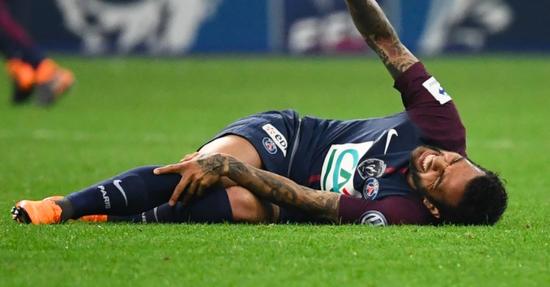 惨！铁闸伤别巴西凉了小贝独狼都在世界杯前倒下1人成全射手王