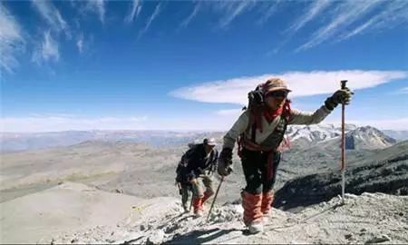 与16岁女孩开房法律规定,满16岁女孩开房法律规定