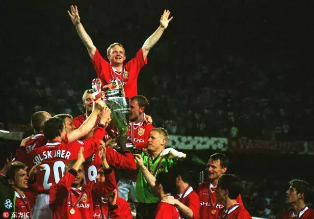 都知道伊涅斯塔红酒生意很火，但是老爵爷才是足坛真正的酒中仙！