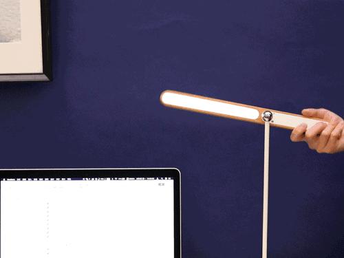 这才是护眼灯该有的样子,又高又大的护眼灯