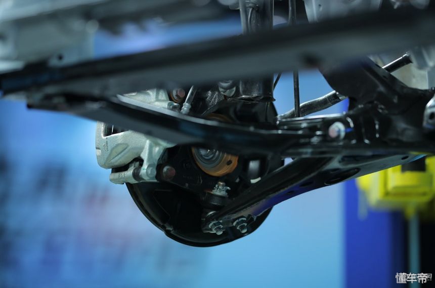 哈弗h2性能测试视频,哈弗h2怎么样优缺点