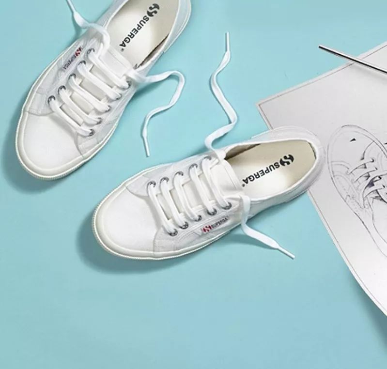 王菲同款鞋子300元,明星同款舒适耐穿小白鞋