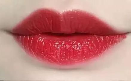 价格200的阿玛尼,刘雯香奈儿口红色号推荐