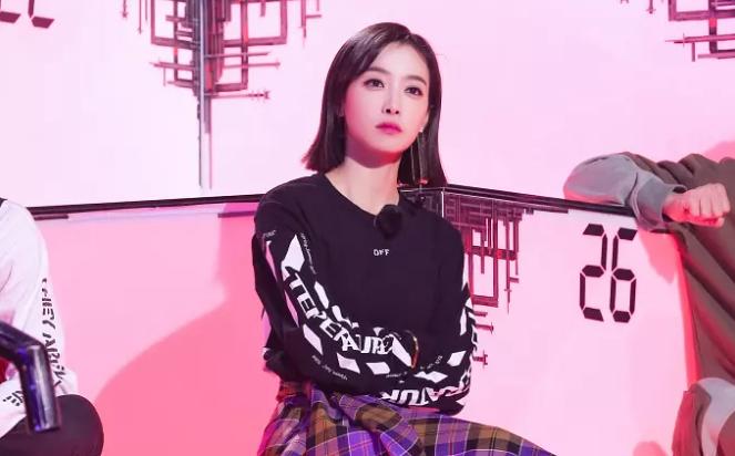 本是去新剧看黄景瑜脱衣有肉,却被一票高颜值小姐姐小哥哥圈粉