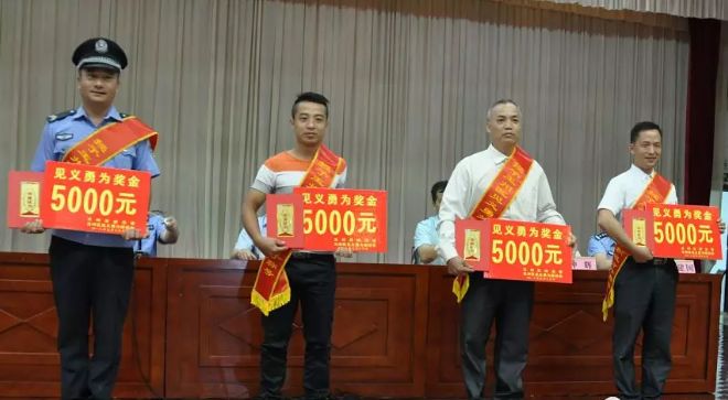 2018年感动瞬间合集,2018年感人瞬间