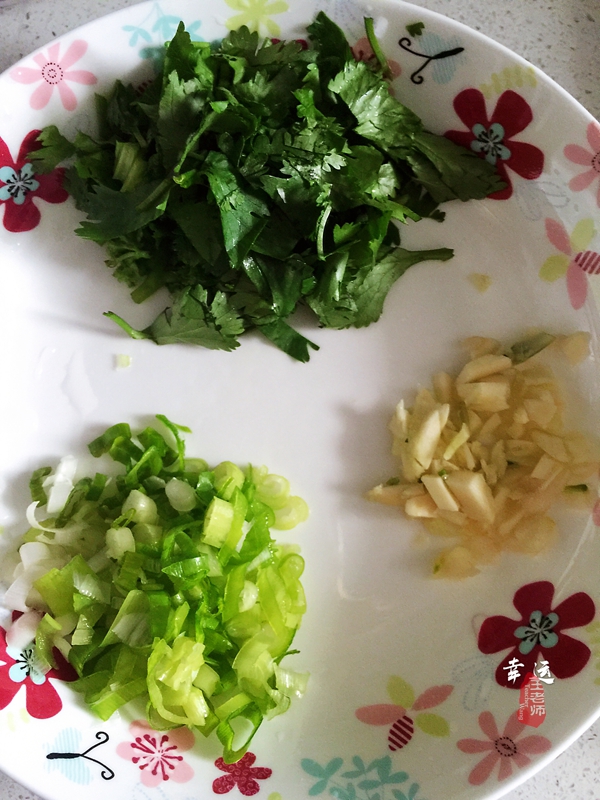 自制豌豆凉粉制作方法全过程,干豌豆凉粉的制作方法和配方