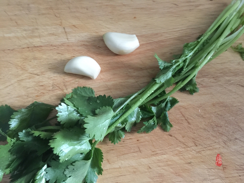 自制豌豆凉粉制作方法全过程,干豌豆凉粉的制作方法和配方