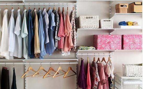 衣柜怎样整理衣物最简单又好看,整理衣柜小妙招家用