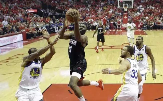 uzi和clearlove接受采访,uzi和clearlove再聚