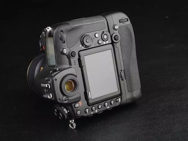 单反和数码单反的区别,单反是光学相机吗