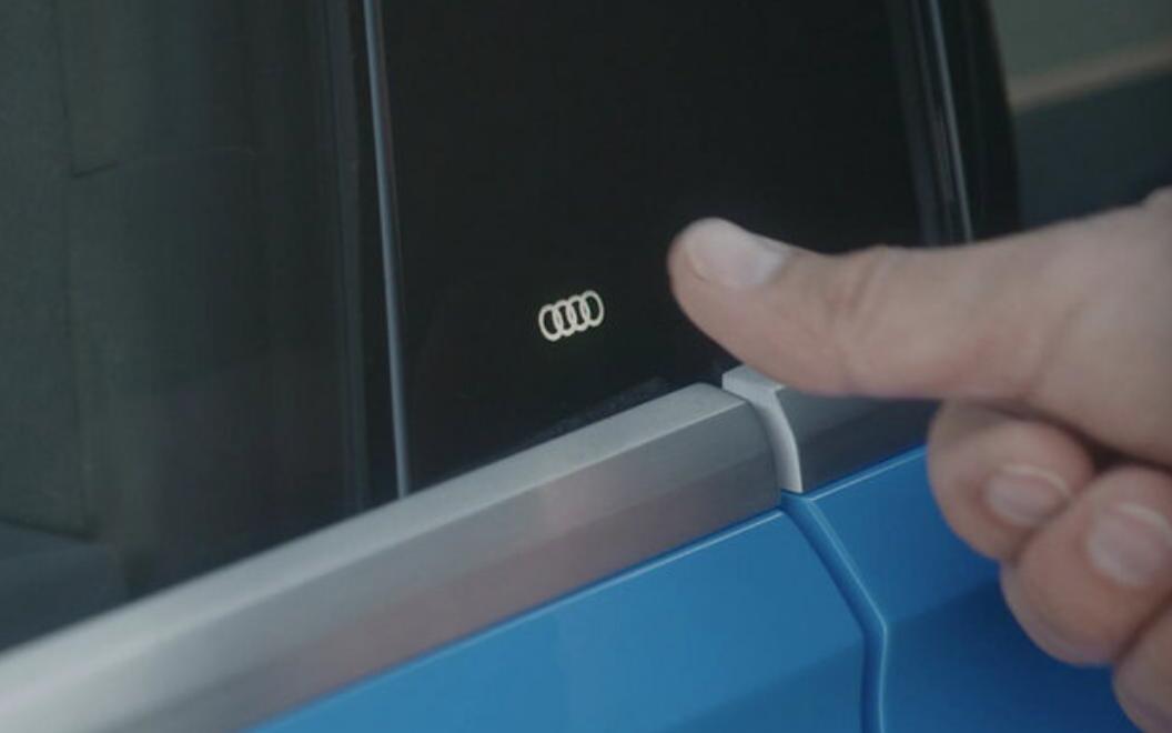 奥迪q8惊艳出场,奥迪q82024款落地多少钱