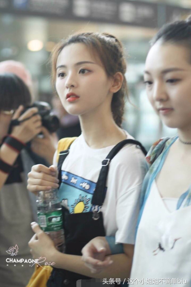 《创造101》杨超越强东玥同框，网友：两人这颜值对比真是残忍！