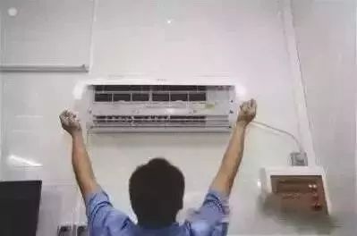 夏日炎炎掌握空调的正确清洗姿势,天热了空调深度清洗很重要