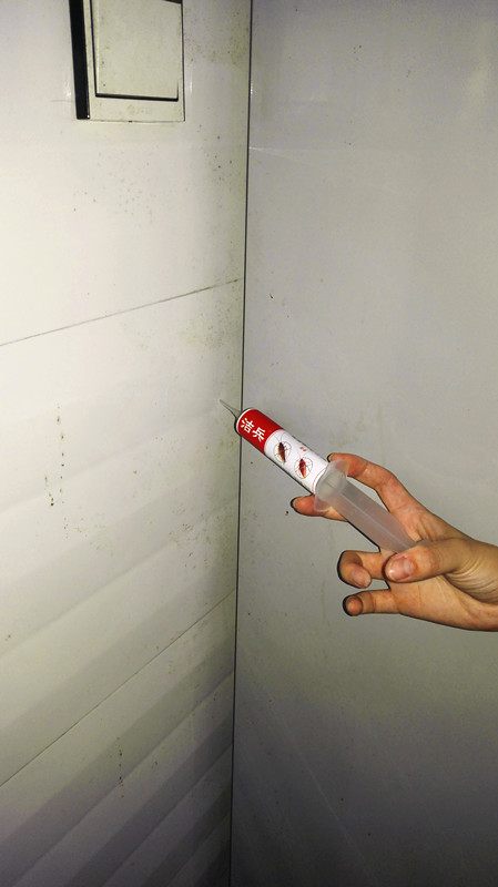 冰箱密封条里有很多蟑螂怎么办,冰箱密封条里面有蟑螂怎么处理