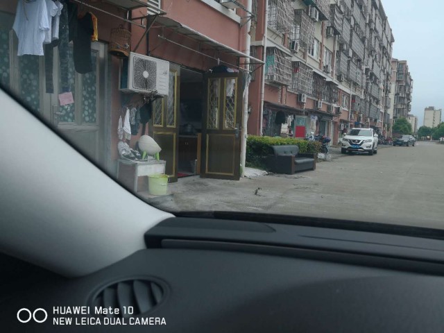 80%以上车库住人、开作坊，北仑中河丽园小区部分业主直呼：我们的小区怎么这么乱！