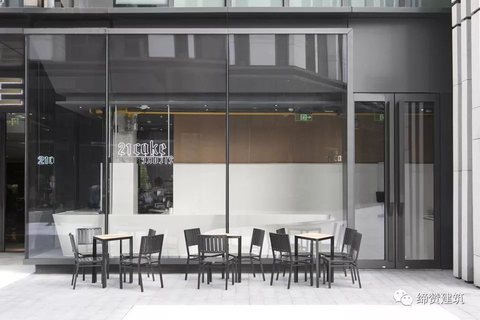 「佳作鉴赏」21Cake首家线*体下**验店-上海复兴SOHO店