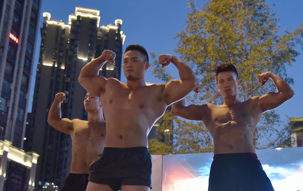 足球世界杯2018冠军视频,2018足球宝贝决赛晚会