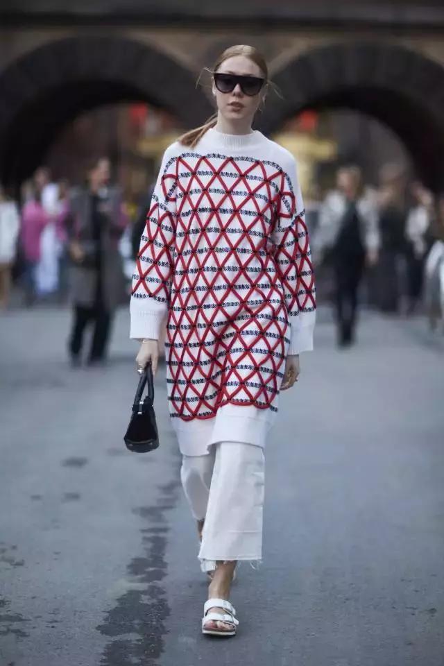 高领子毛衣太大改小的针法妙招,针织毛衣大了还有必要改小吗