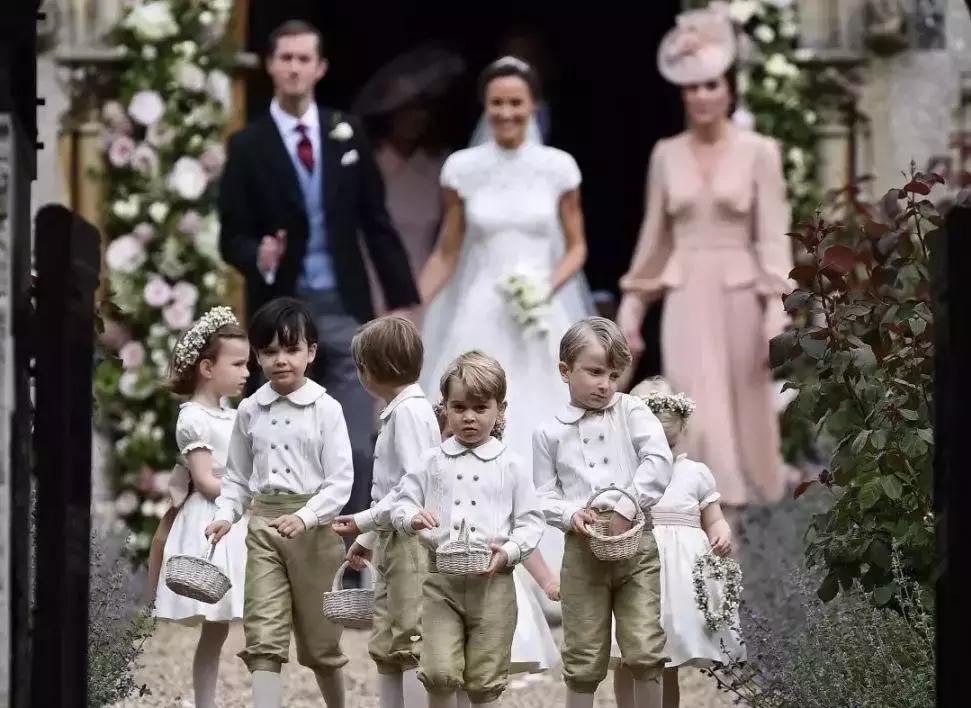 get王妃同款look算什么，我们直接get皇室同款婚礼！