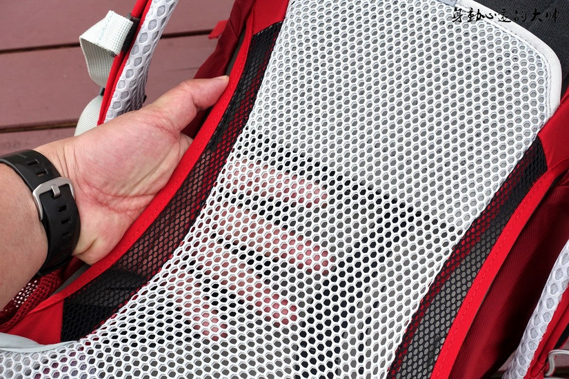 osprey旅行背包40升,ospreyhikelite18徒步背包