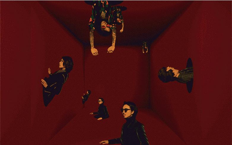 开车听歌不够燥？人人巴士带你去草莓现场！