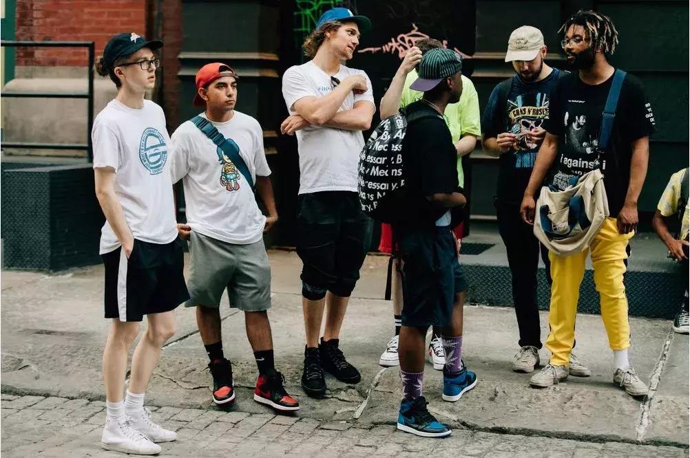 想要帽子戴的帅,清洁必须得跟上