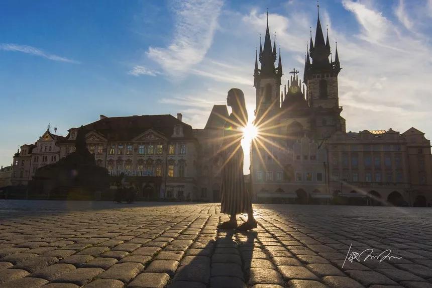 一杯咖啡50块钱,一杯咖啡5元