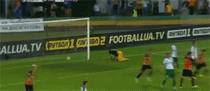 巴西4400万铁腰这特点吸引曼联！身高不足一米七，组织力征服穆帅