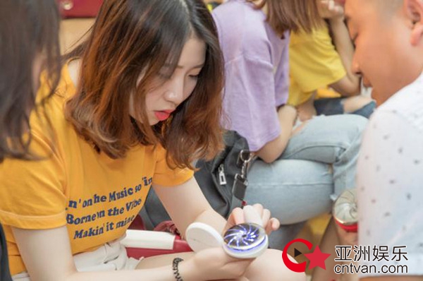 卸妆秘笈+护肤好礼齐分享，满载而归！