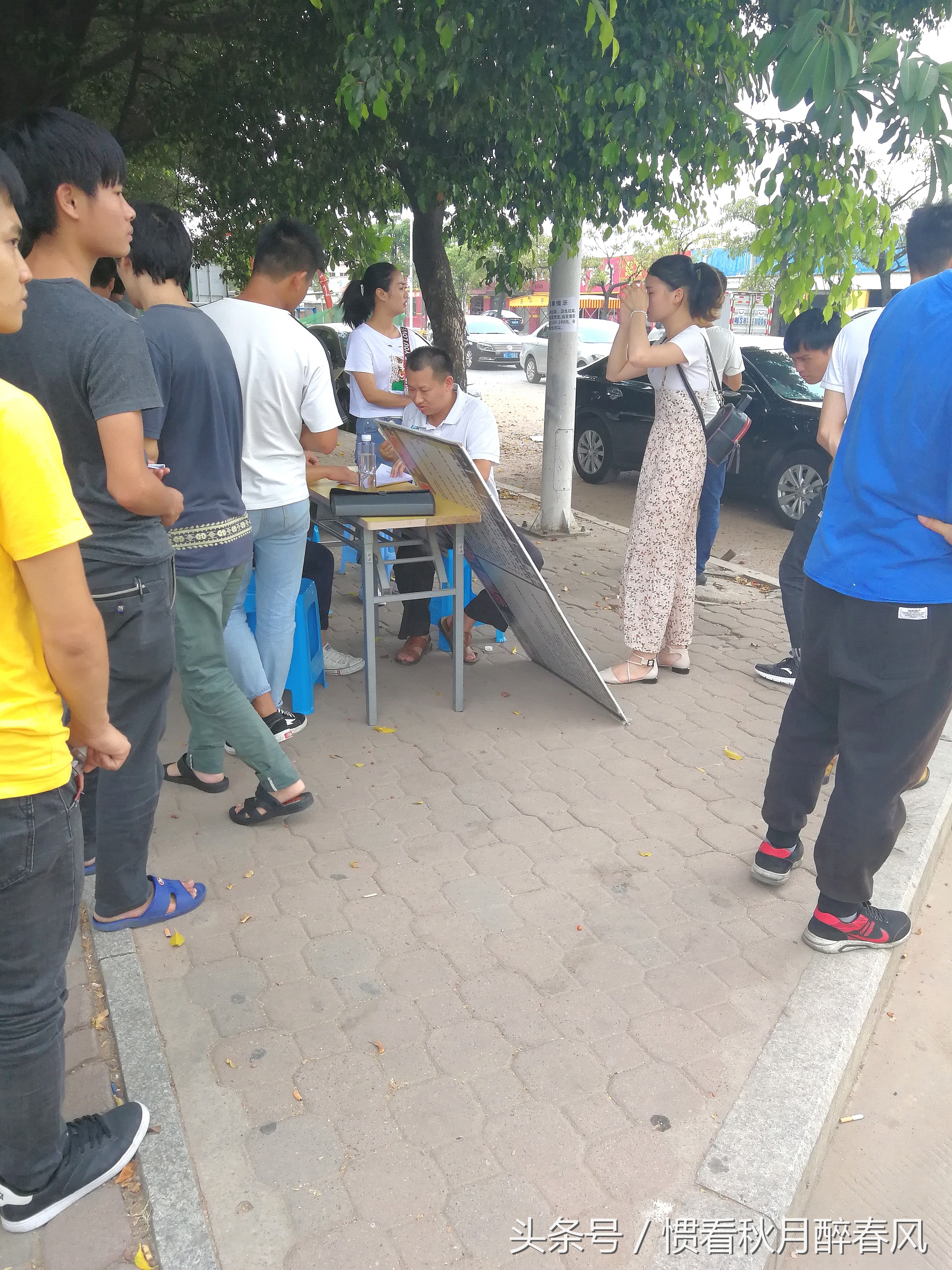 直击东莞某工厂招工现场,东莞工厂最新招工消息